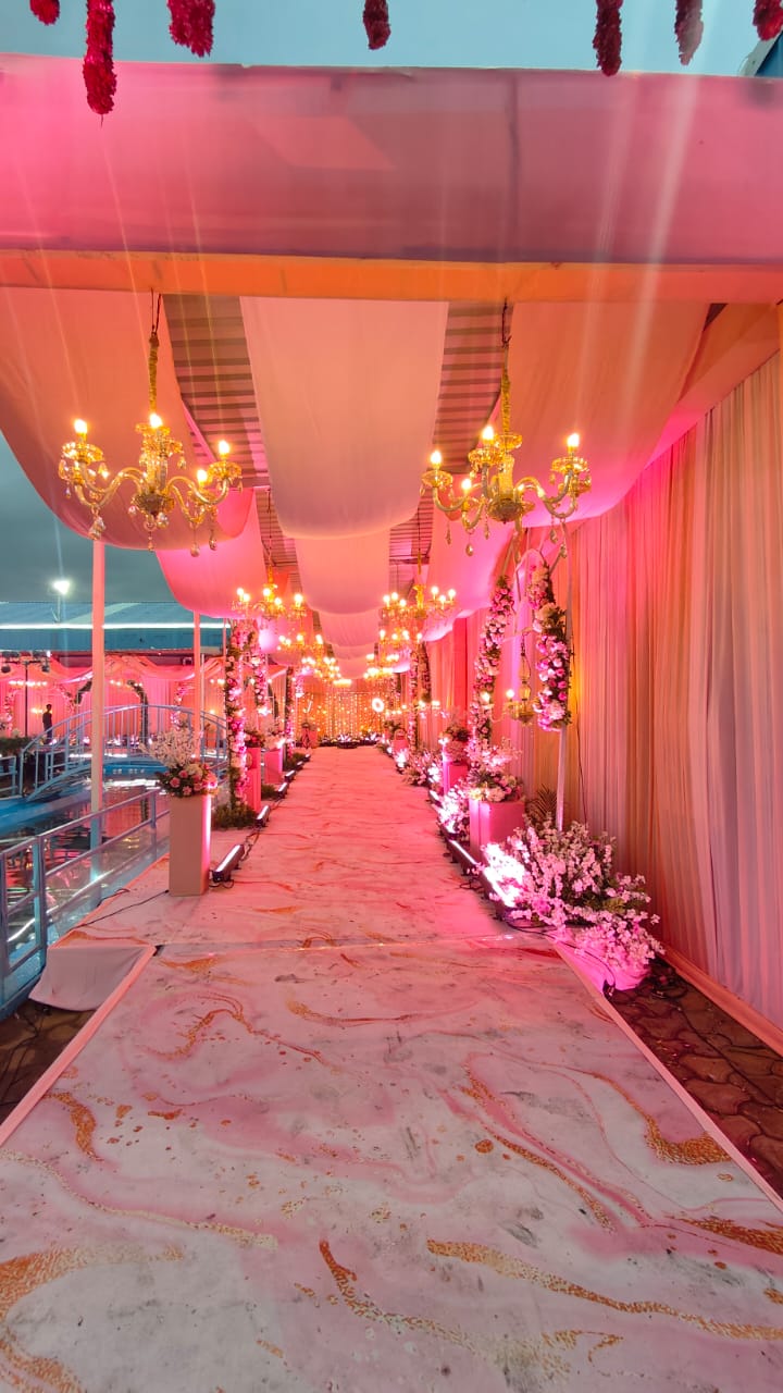 Chandelier Rental 25