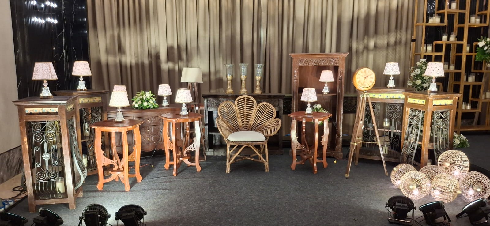 Chandelier Rental 32