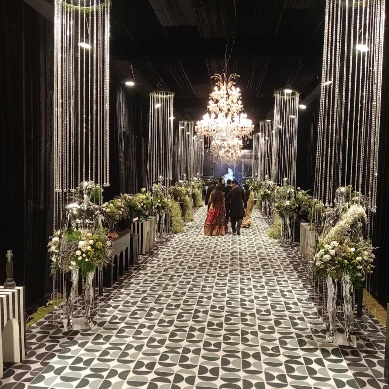 Chandelier Rental 59